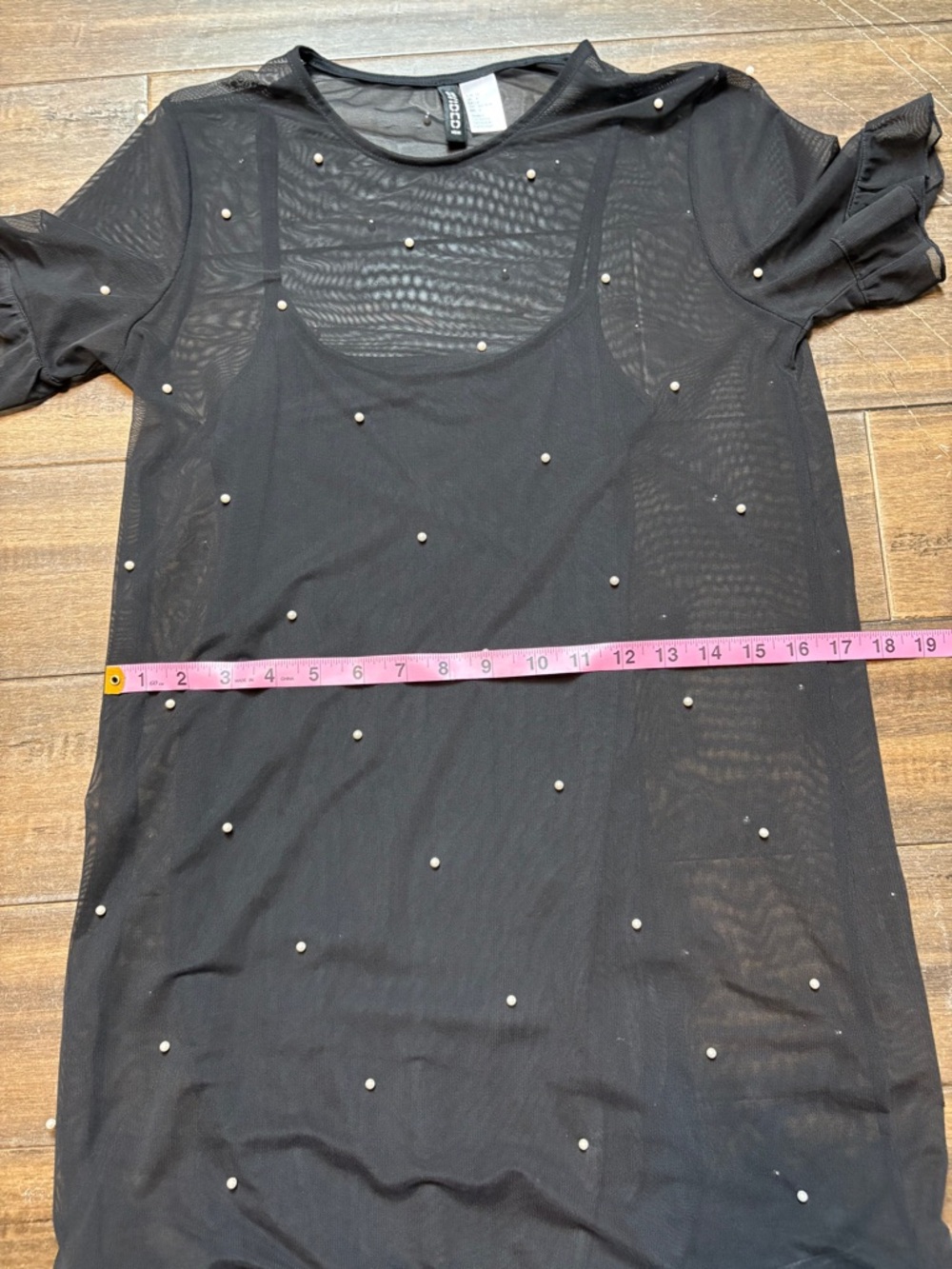 Sz 4 Black Dress Sheer Mesh Pearl Studs & Ruffle Hem, Short sleeve mini bodycon - Picture 4 of 11
